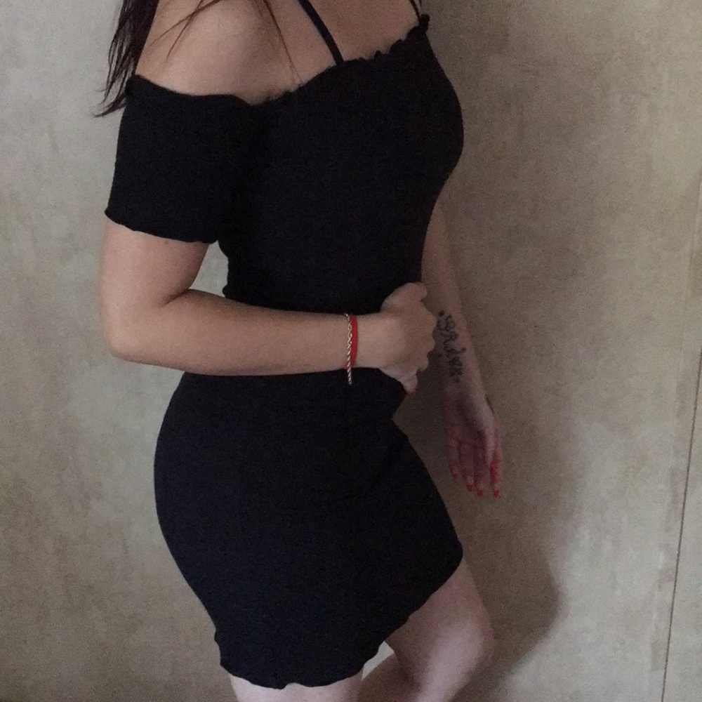 Dress - Picture 2 of 3